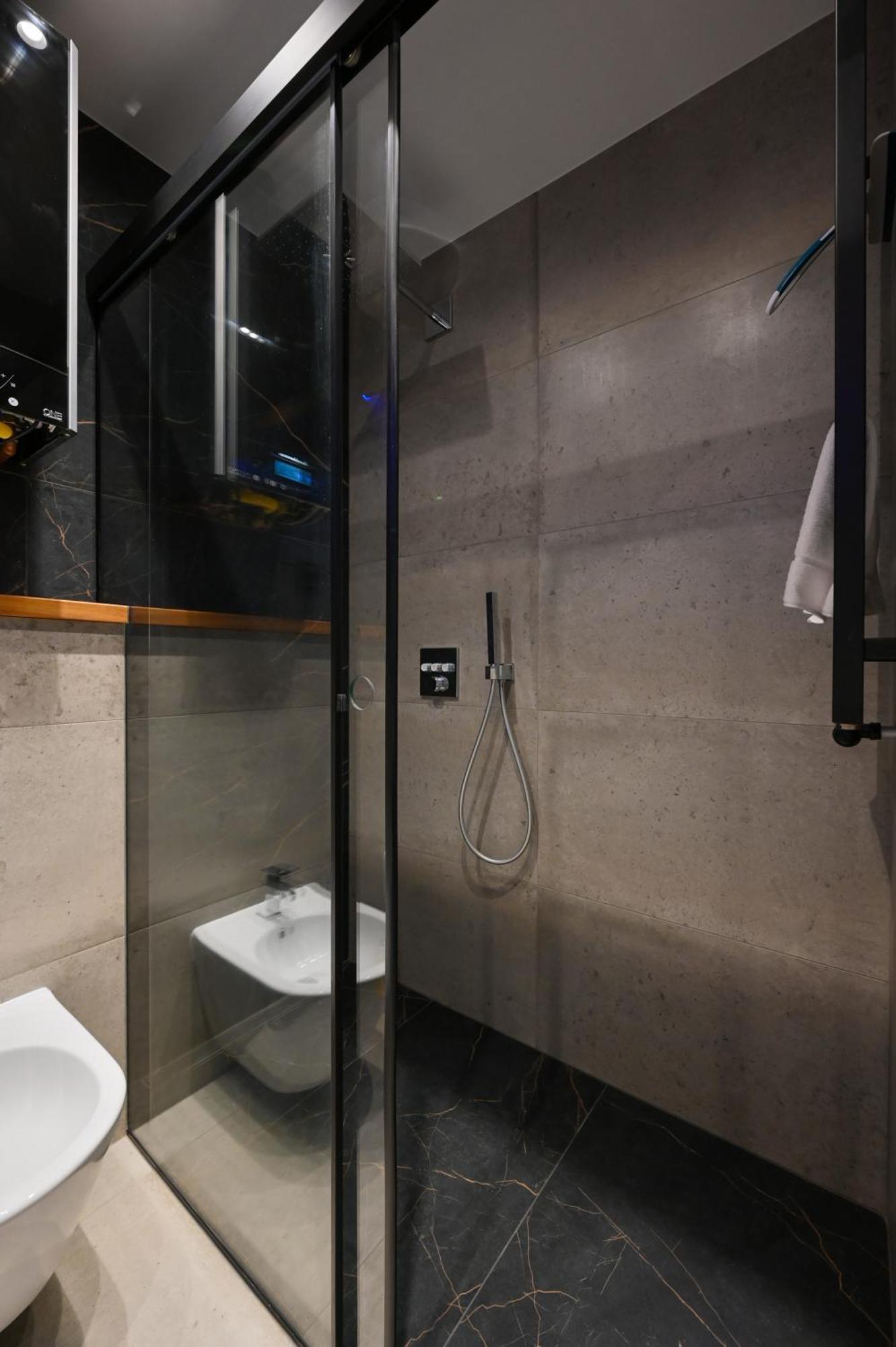 Rentplanet - Apartament Kasztelanska Krakau Buitenkant foto
